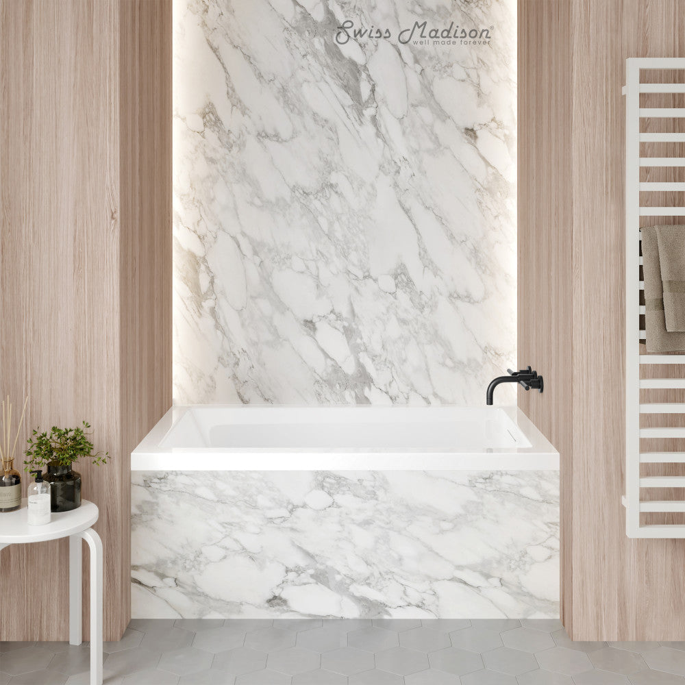 Swiss Madison Voltaire 54 x 30 Right Drain Soaking Alcove Bathtub in Glossy White with Integrated Overflow, Drain Included