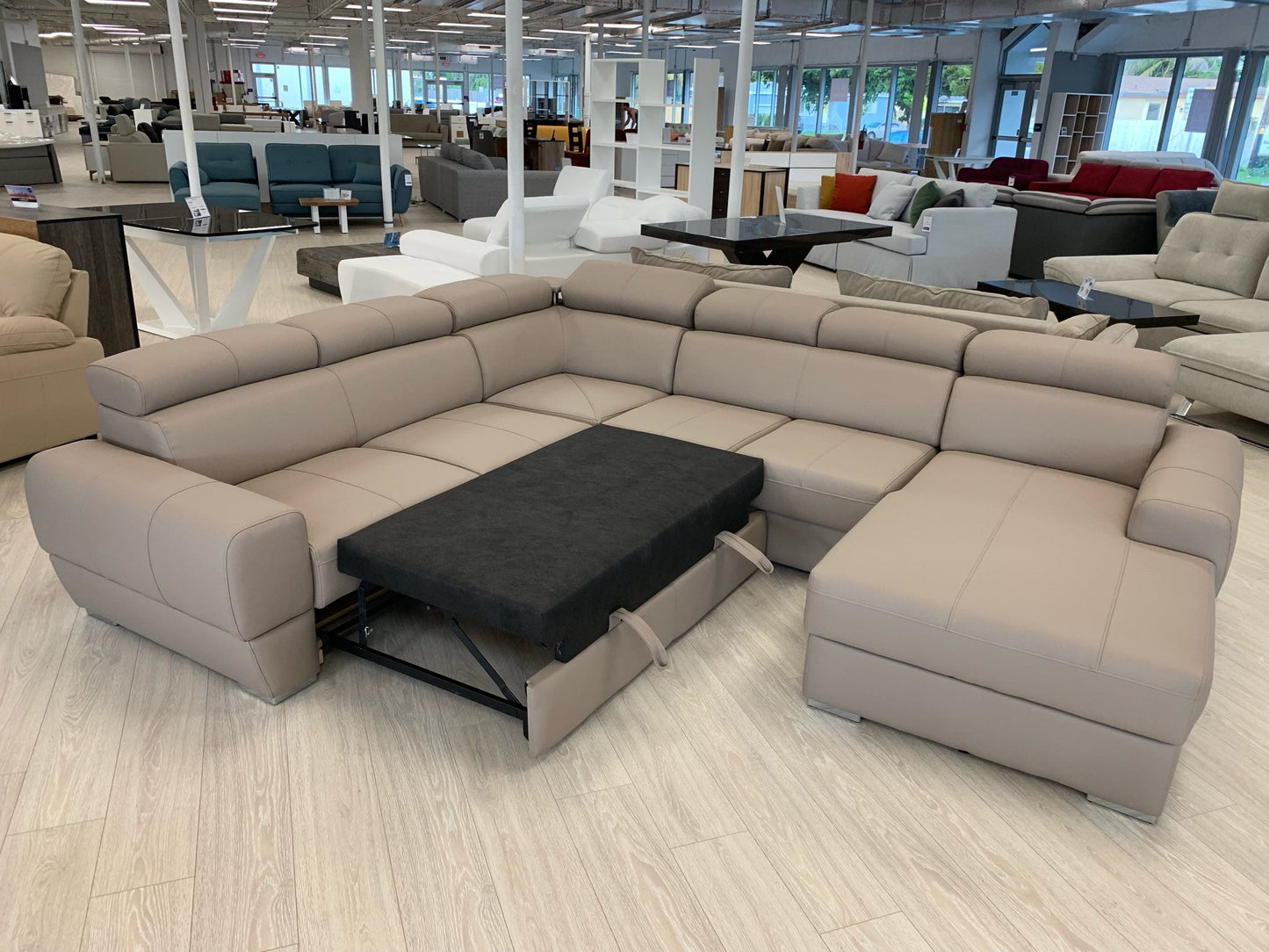Maxima House VENTO Large Sleeper Sectional