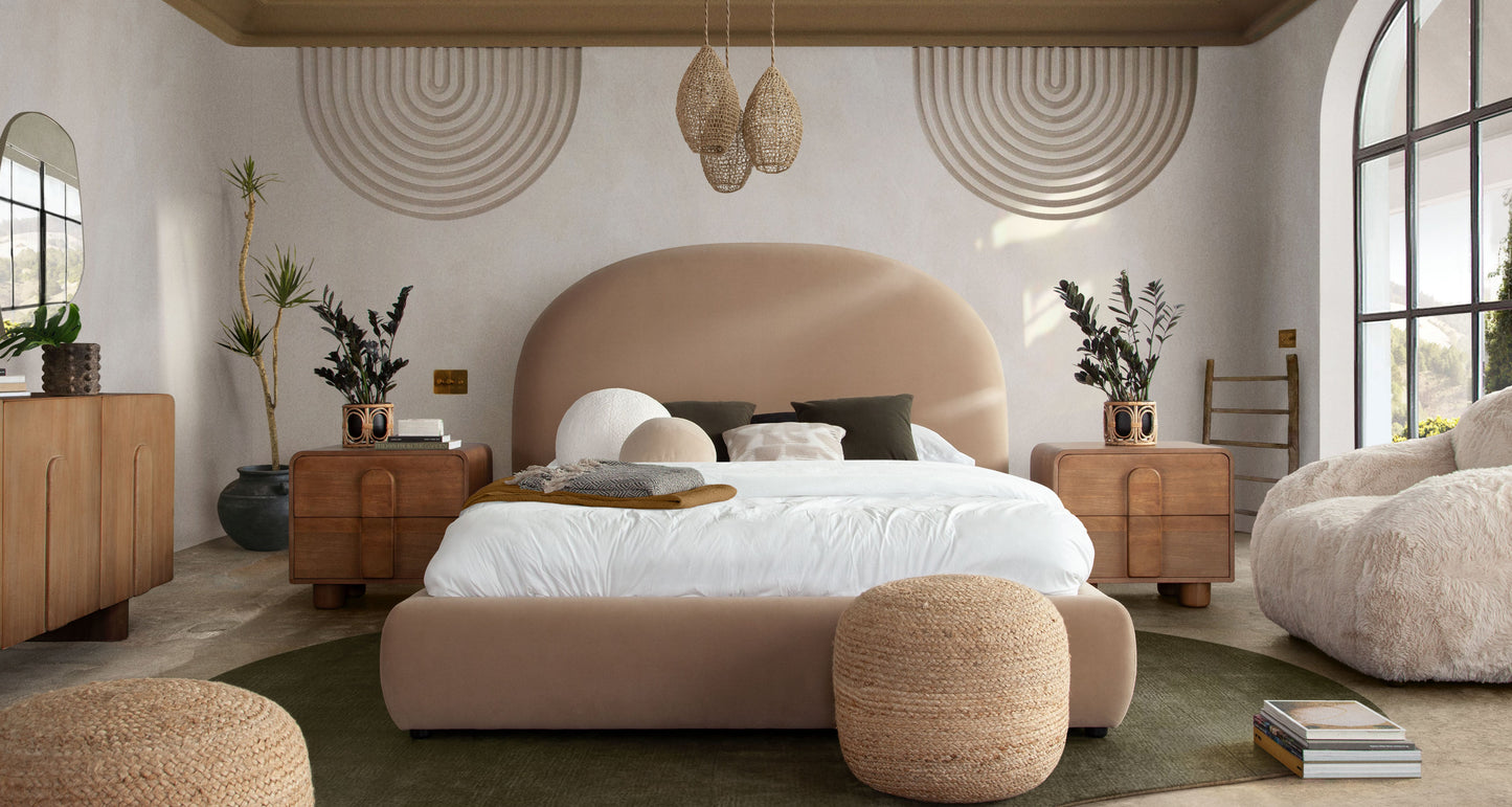 Fox Queen Bed in Camel Performance Velvet w/ Arch Headboard by Diamond Sofa
