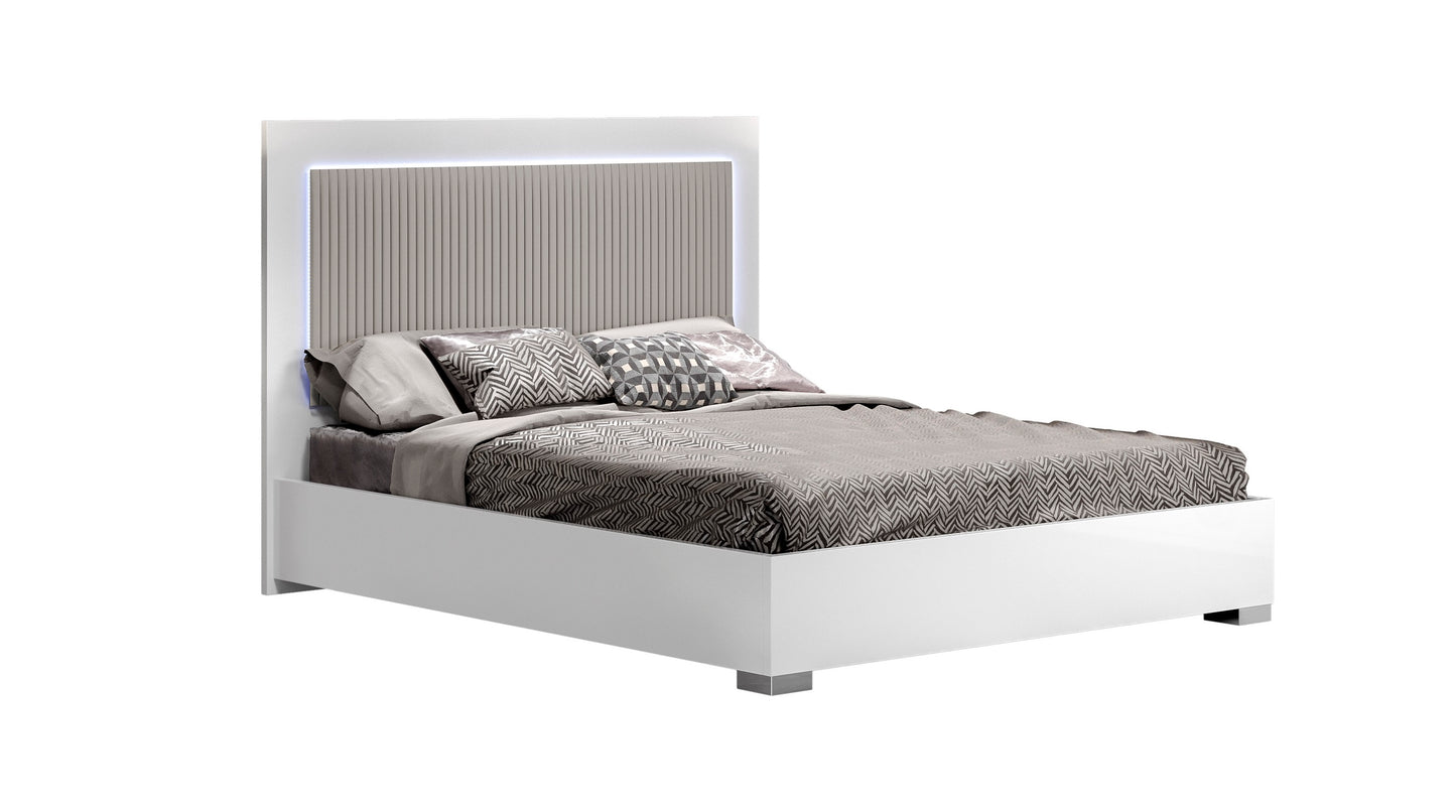 J&M Furniture Luxuria Queen Bed