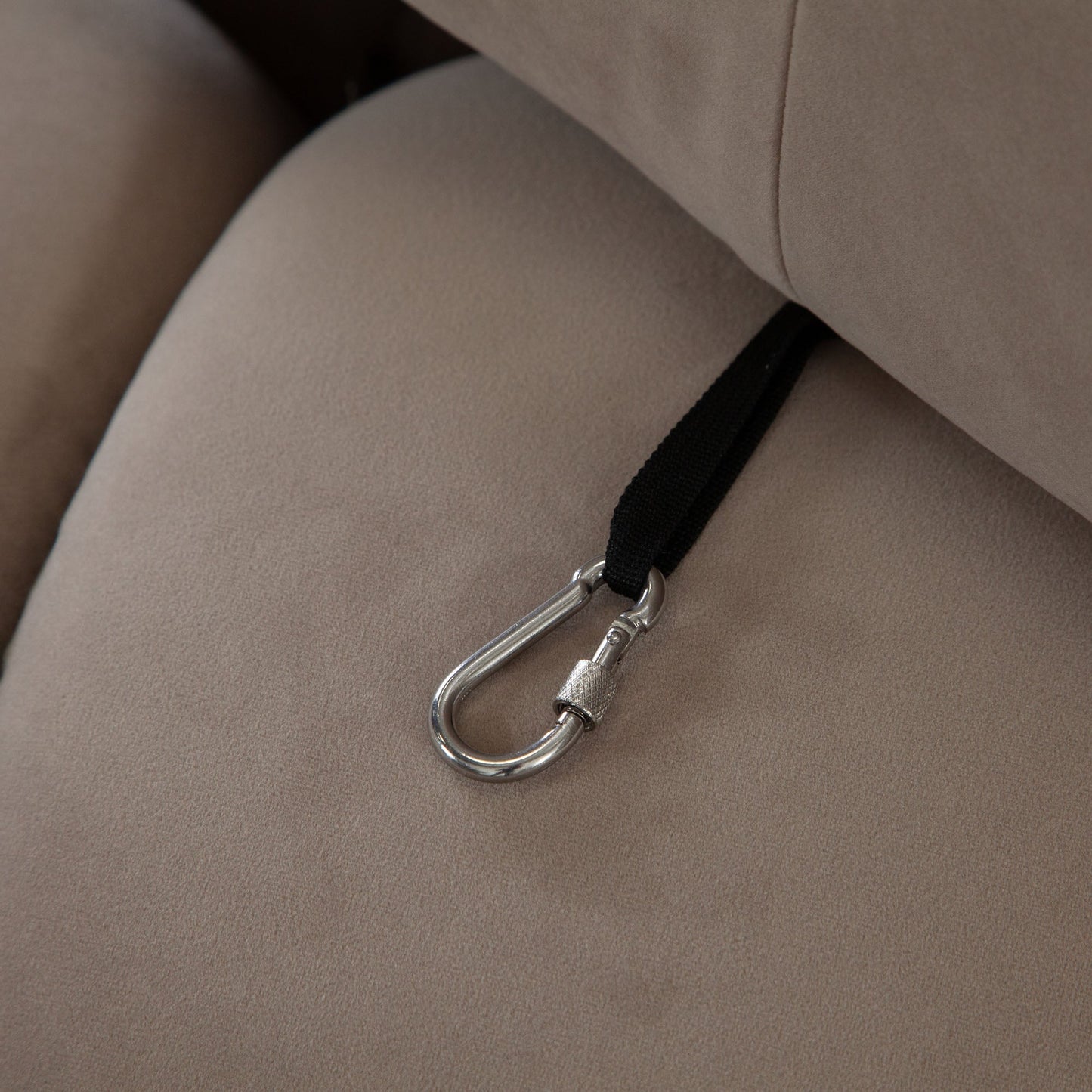 Paloma Armless Chair in Mink Tan Velvet by Diamond Sofa