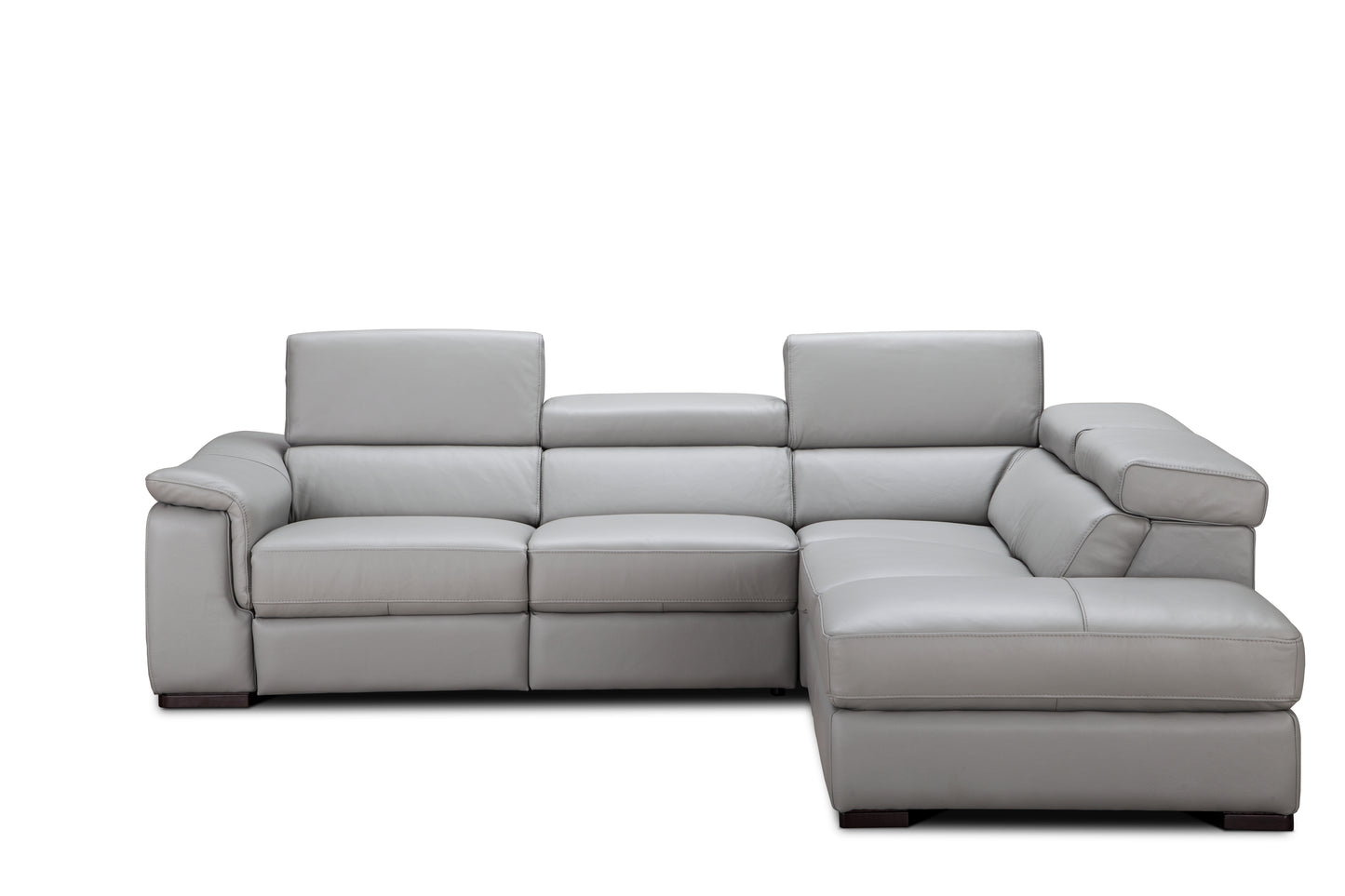 J&M Furniture Perla Premium Leather Sectional in Right Hand Facing Chaise