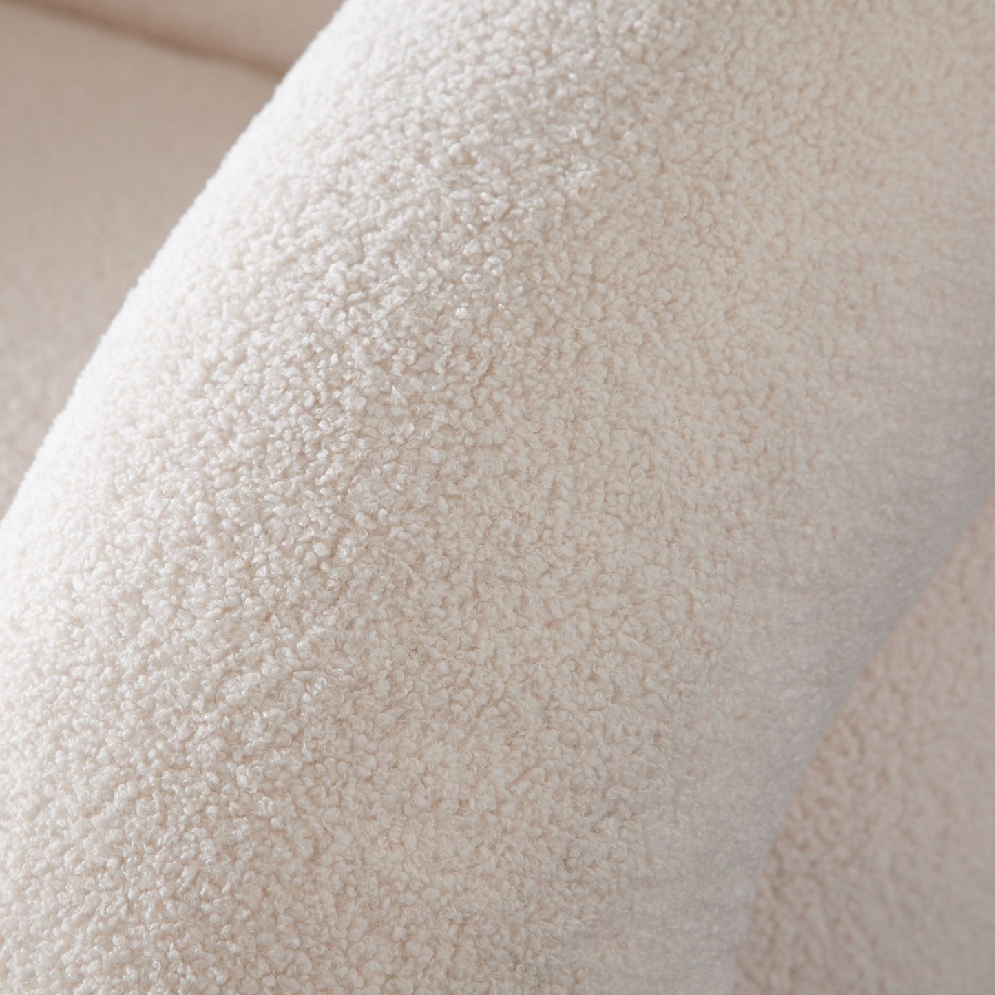 Quantum Swivel Accent Chair in Ivory Sherpa by Diamond Sofa