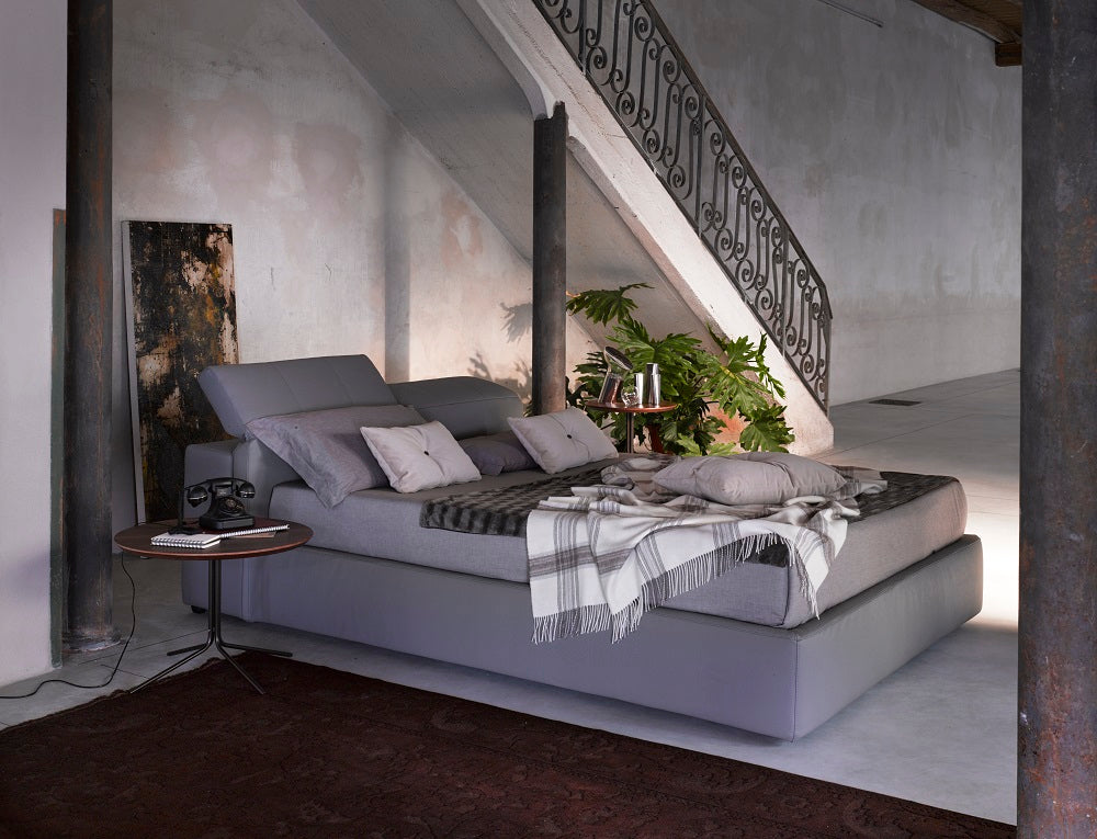 J&M Furniture Tower Queen Storage Bed D709