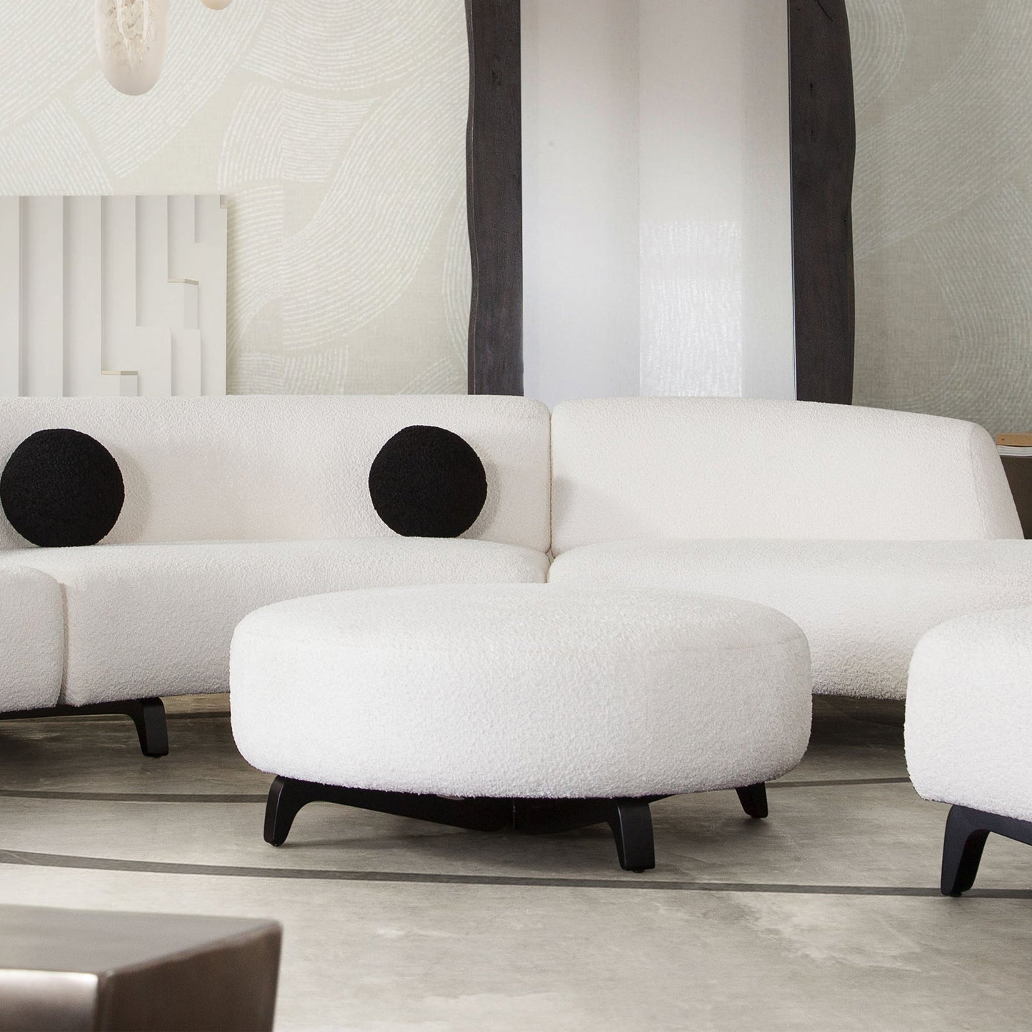 Vesper Round Ottoman in Faux White Shearling w/ Black Wood Leg Base by Diamond Sofa