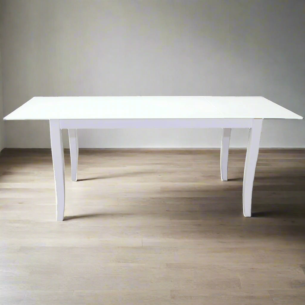 Maxima House Finezja Dining Table with a white extendable design and tempered glass top, combining modern elegance with functionality.