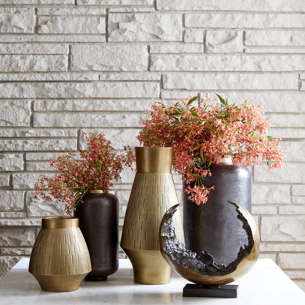 Cyan Design Aria Vase, Aluminum