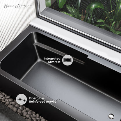 Swiss Madison Voltaire 60" x 30" Right-Hand Drain Alcove Bathtub with Apron in Matte Black