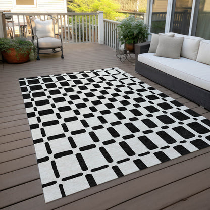 Tabselect Home Line 5' X 8' Black And Ivory Geometric Washable Indoor Outdoor Area Rug