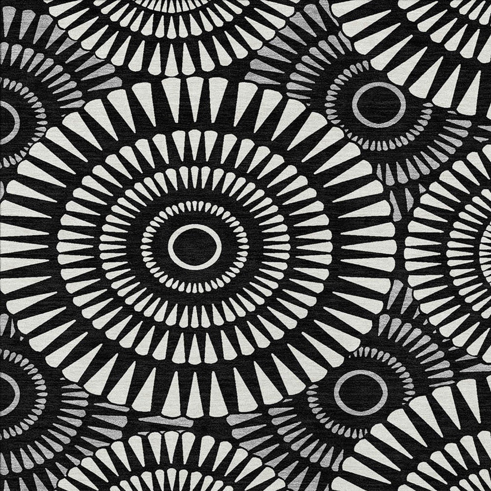 Tabselect Home Line 5' X 8' Black And Ivory Geometric Washable Indoor Outdoor Area Rug