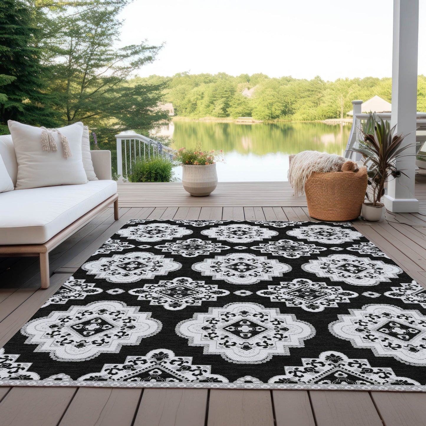 Tabselect Home Line 5' X 8' Black And Ivory Medallion Washable Indoor Outdoor Area Rug