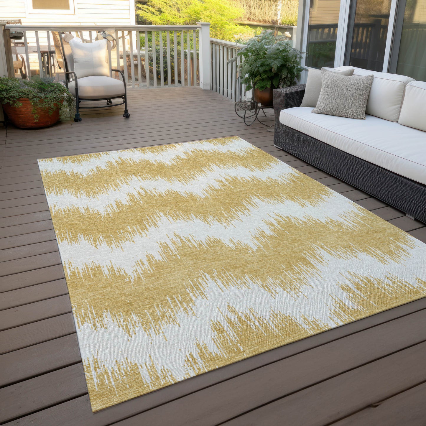 Tabselect Home Line 5' X 8' Gold And Ivory Chevron Washable Indoor Outdoor Area Rug