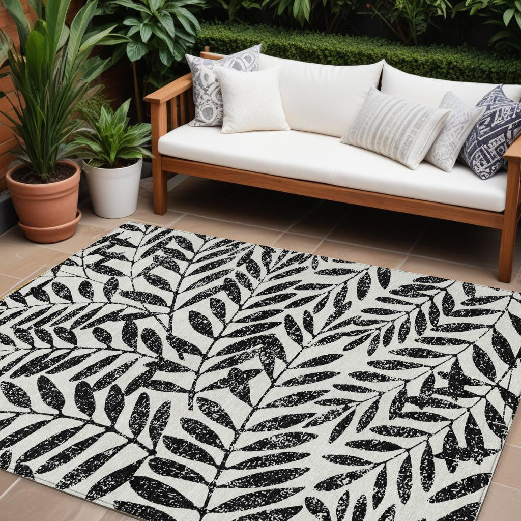 Tabselect Home Line 8' X 10' Black And Ivory Floral Washable Indoor Outdoor Area Rug