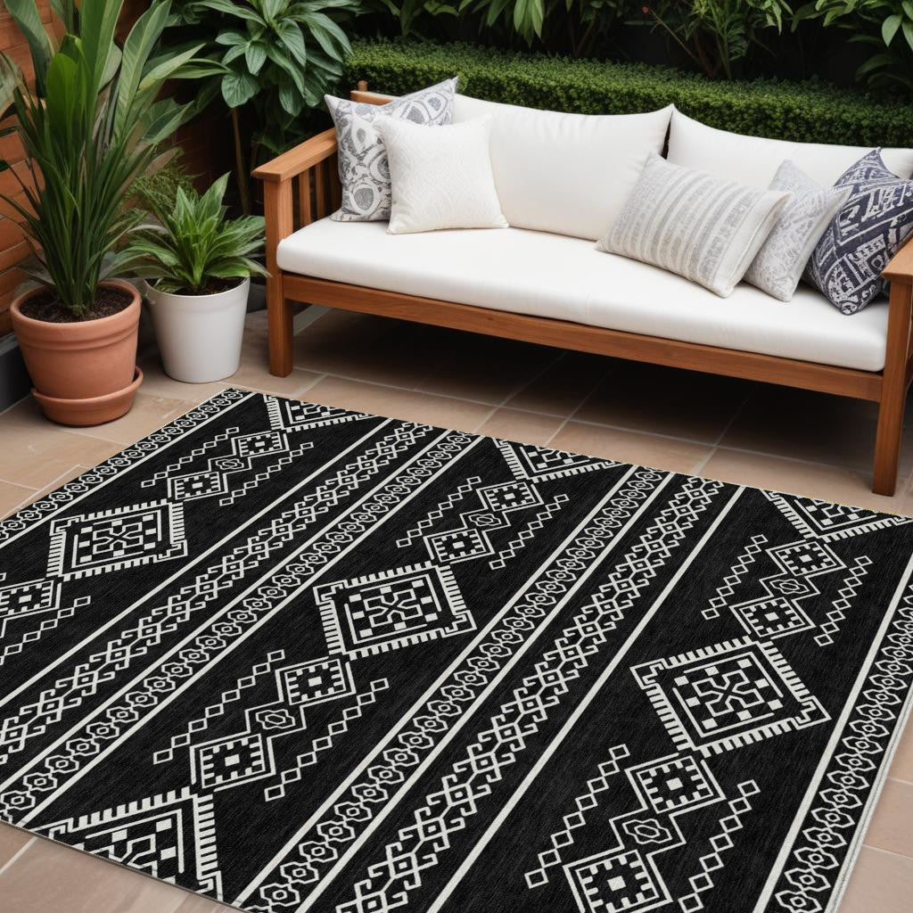 Tabselect Home Line 8' X 10' Black And Ivory Southwestern Washable Indoor Outdoor Area Rug