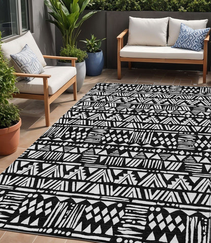 Tabselect Home Line 5' X 8' Black And Ivory Southwestern Washable Indoor Outdoor Area Rug