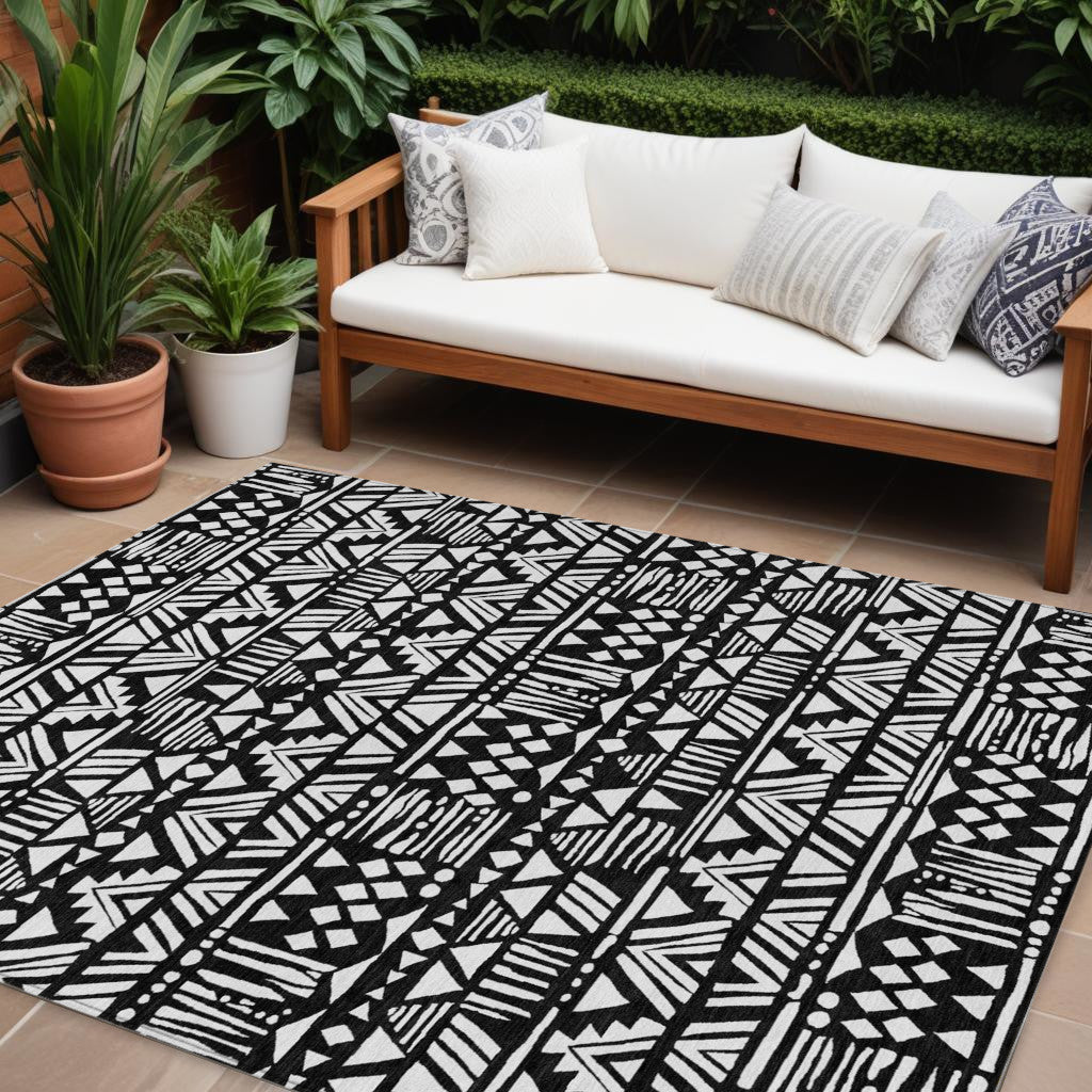 Tabselect Home Line 8' X 10' Black And Ivory Southwestern Washable Indoor Outdoor Area Rug