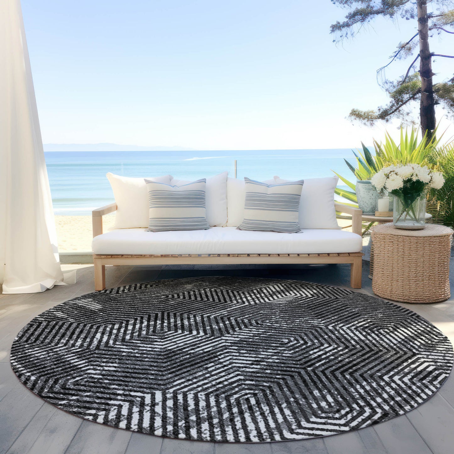 Tabselect Home Line 8' Black And Ivory Round Geometric Washable Indoor Outdoor Area Rug