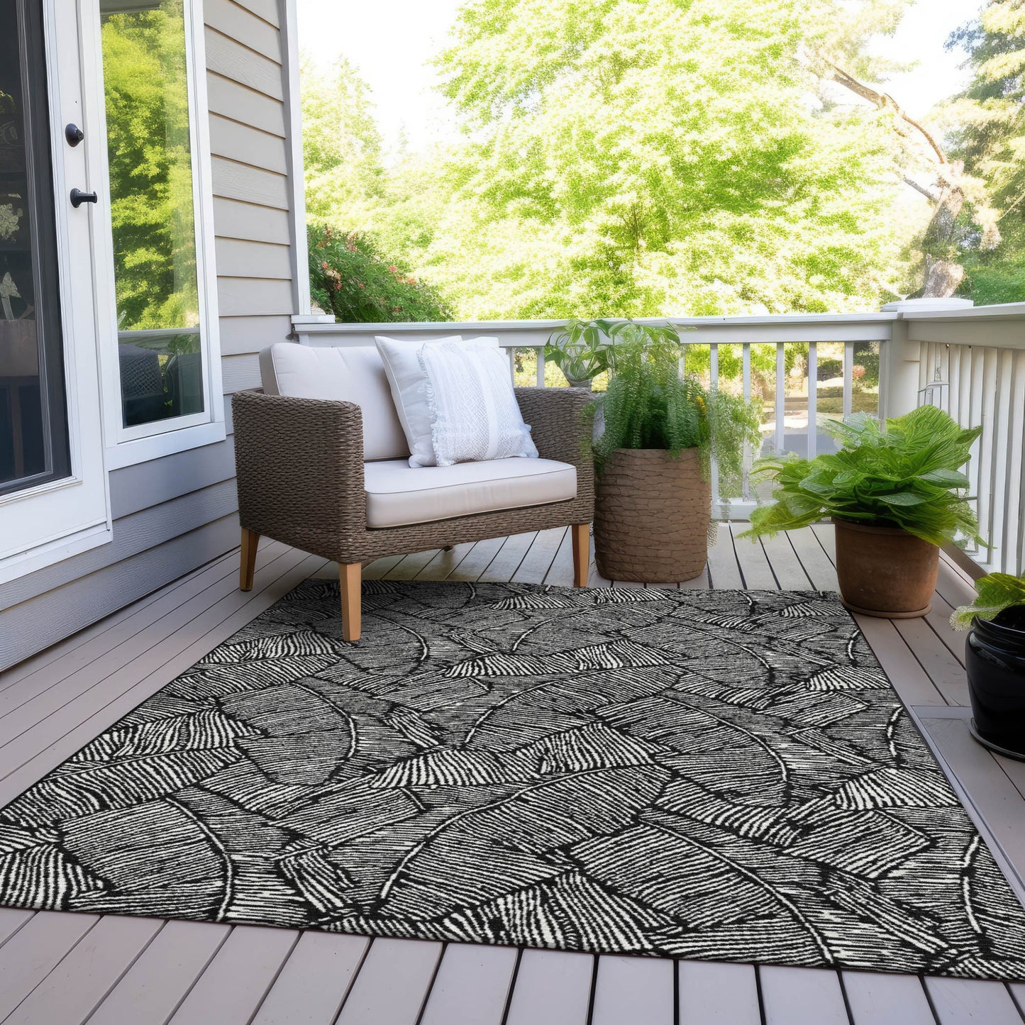 Tabselect Home Line 8' X 10' Black And Ivory Floral Washable Indoor Outdoor Area Rug