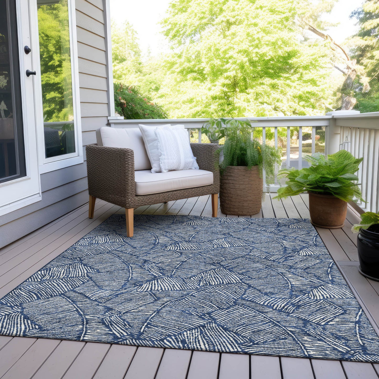Tabselect Home Line 8' X 10' Navy Blue And Ivory Floral Washable Indoor Outdoor Area Rug
