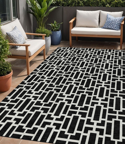 Tabselect Home Line 5' X 8' Black And Ivory Geometric Washable Indoor Outdoor Area Rug