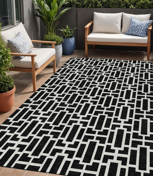 Tabselect Home Line 5' X 8' Black And Ivory Geometric Washable Indoor Outdoor Area Rug