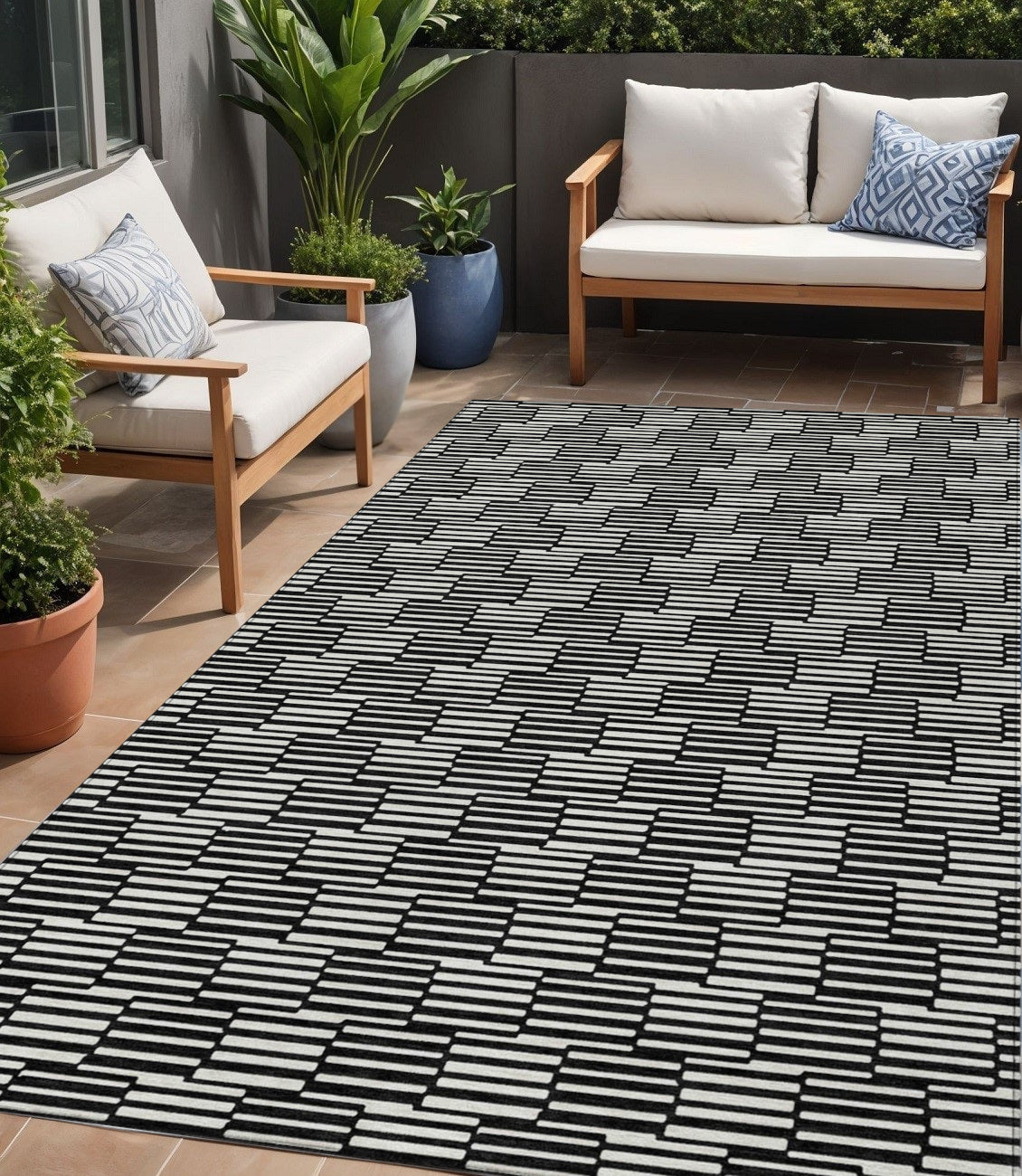 Tabselect Home Line 5' X 8' Black And Ivory Geometric Washable Indoor Outdoor Area Rug