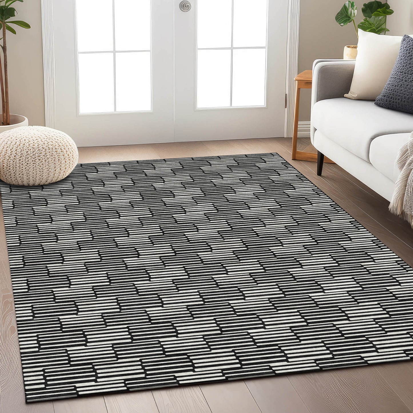 Tabselect Home Line 5' X 8' Black And Ivory Geometric Washable Indoor Outdoor Area Rug