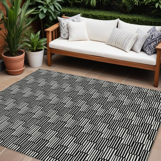 Tabselect Home Line 8' X 10' Black And Ivory Geometric Washable Indoor Outdoor Area Rug