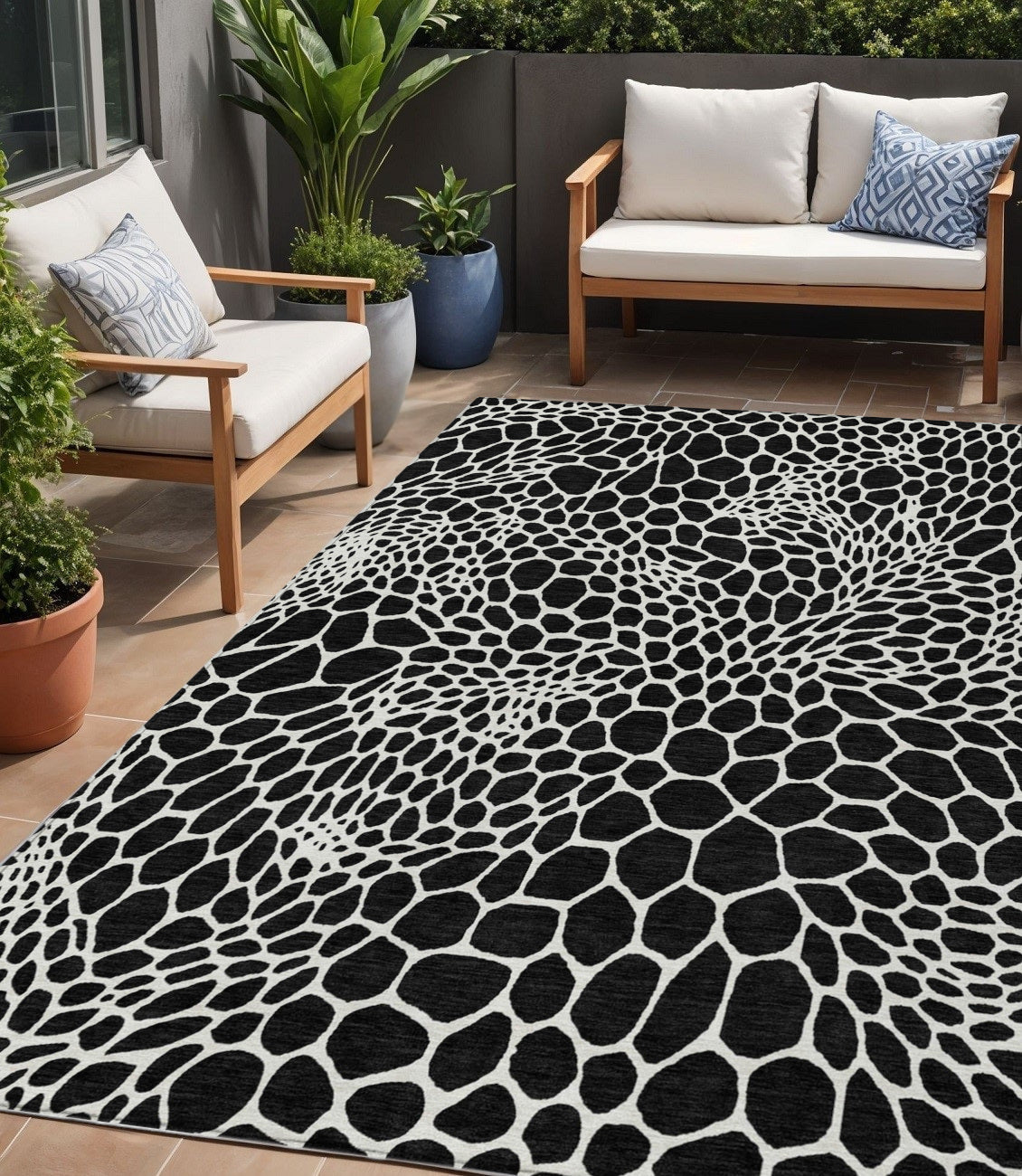 Tabselect Home Line 5' X 8' Black And Ivory Geometric Washable Indoor Outdoor Area Rug