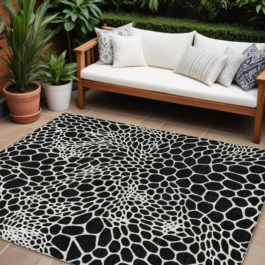 Tabselect Home Line 8' X 10' Black And Ivory Geometric Washable Indoor Outdoor Area Rug