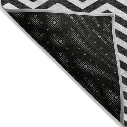 Tabselect Home Line 5' X 8' Black And Ivory Chevron Washable Indoor Outdoor Area Rug