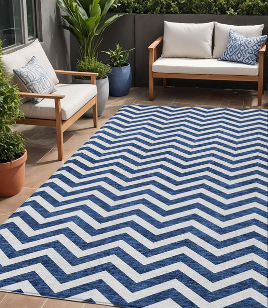 Tabselect Home Line 5' X 8' Navy Blue And Ivory Chevron Washable Indoor Outdoor Area Rug