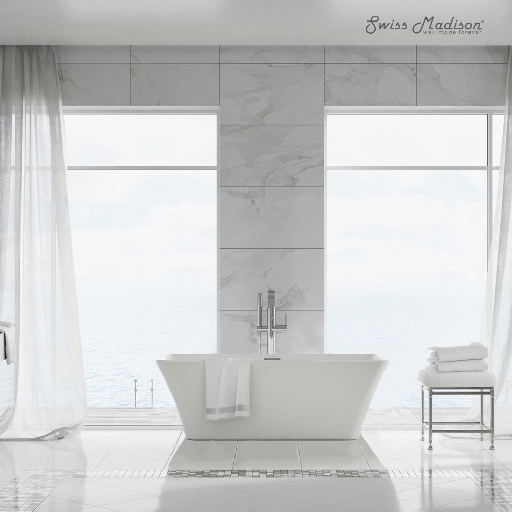 Swiss Madison St. Tropez 67" Freestanding Bathtub