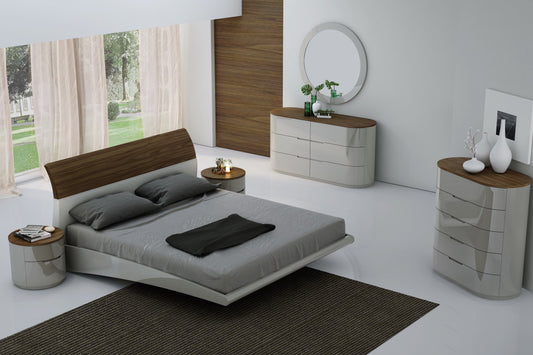J&M Furniture Amsterdam King Bed
