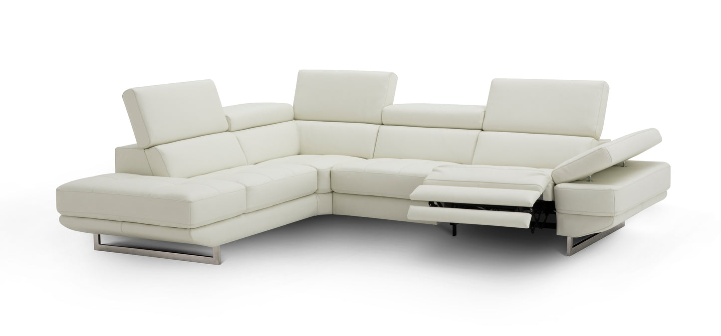 J&M Furniture Annalaise LHF Chaise Snow White