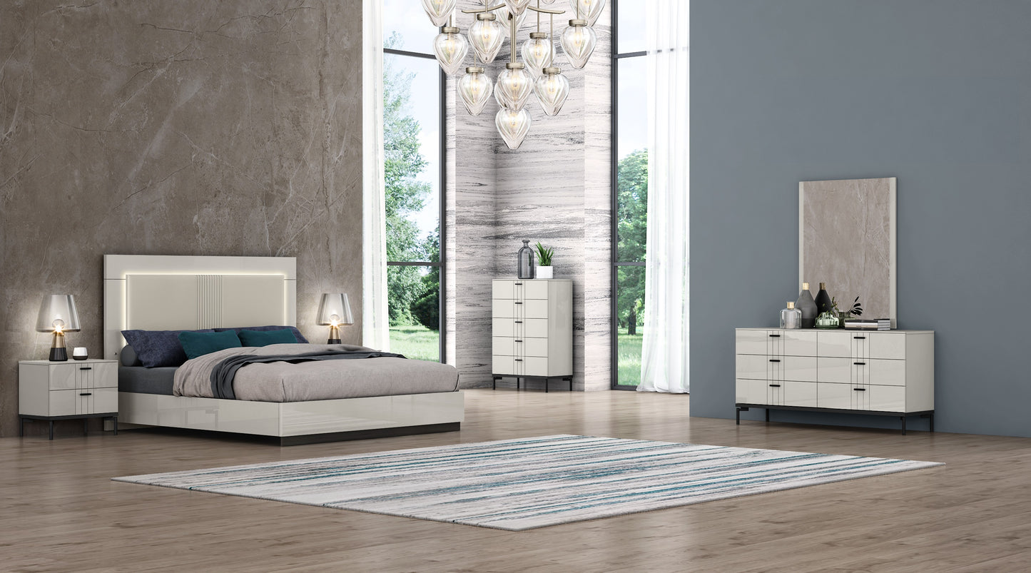 J&M Furniture Bella Mirror