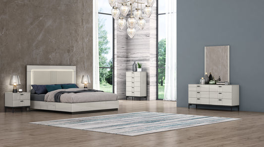 J&M Furniture Bella Mirror
