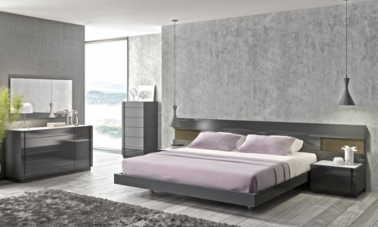 J&M Furniture Braga Queen Size Bed