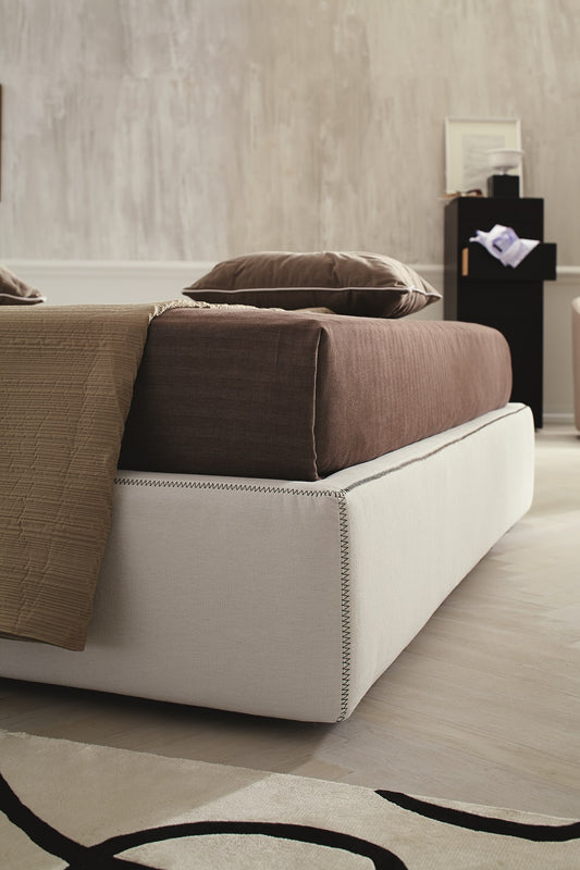 J&M Furniture Clay King Storage Bed
