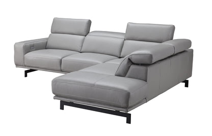 J&M Furniture Davenport Light Grey Sectional in Right Facing