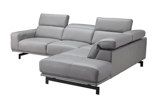 J&M Furniture Davenport Light Grey Sectional in Right Facing