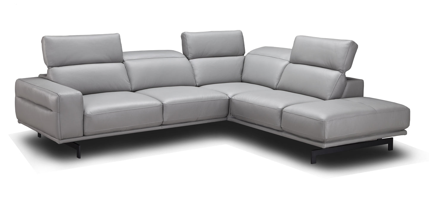 J&M Furniture Davenport Light Grey Sectional in Right Facing