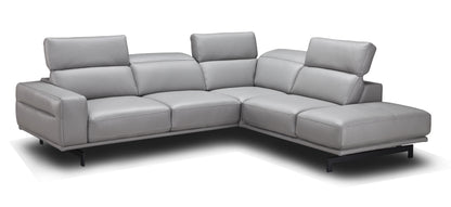 J&M Furniture Davenport Light Grey Sectional in Right Facing
