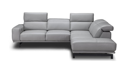 J&M Furniture Davenport Light Grey Sectional in Right Facing