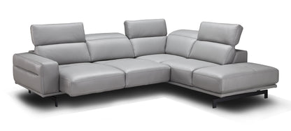 J&M Furniture Davenport Light Grey Sectional in Right Facing