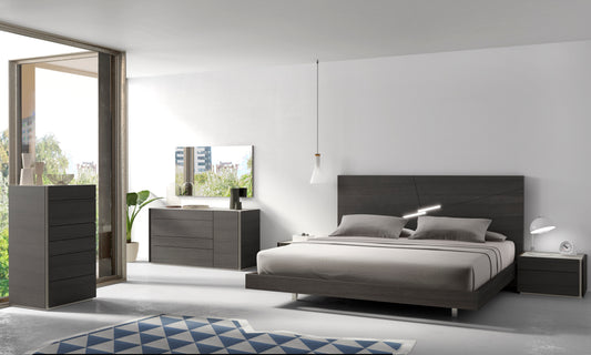 J&M Furniture Faro Mirror