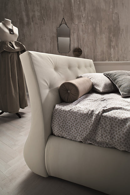 J&M Furniture Gap Queen Storage Bed
