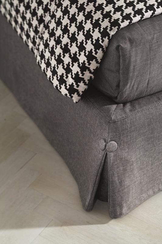 J&M Furniture Giselle King Storage Bed