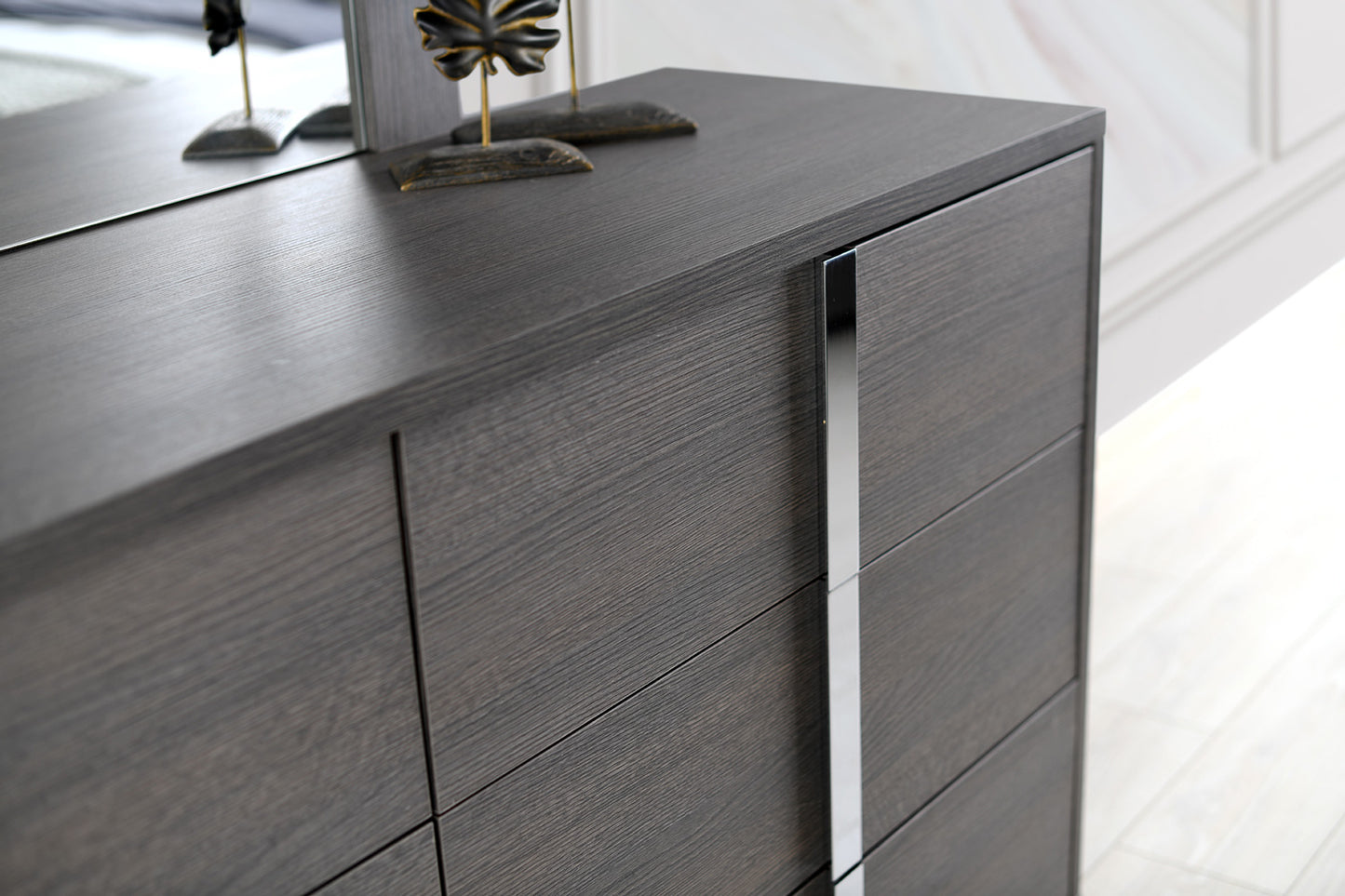 J&M Furniture Giulia Chest in Matte Gray