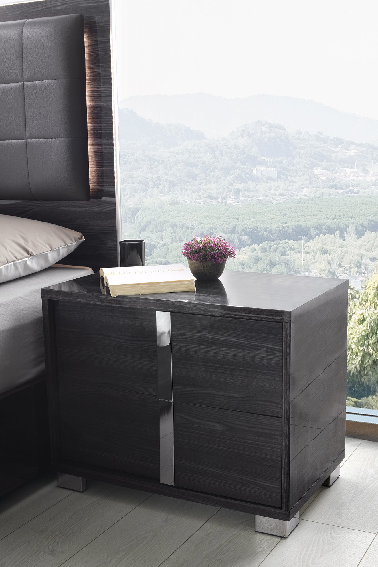 J&M Furniture Giulia Dresser in Glossy Gray